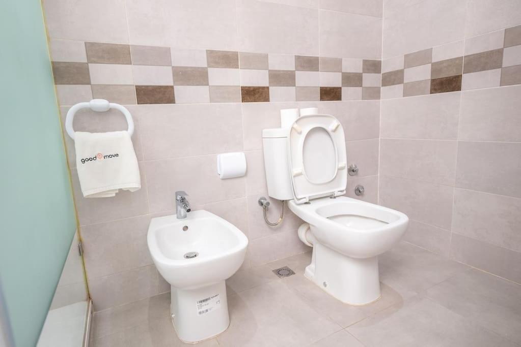 Tradition Meets Modern: 2Br Flat In Rabat Hassan Exterior photo